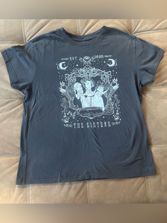 Disney Tops - Disney Hocus Pocus Gray Graphic Tee "The Sisters"